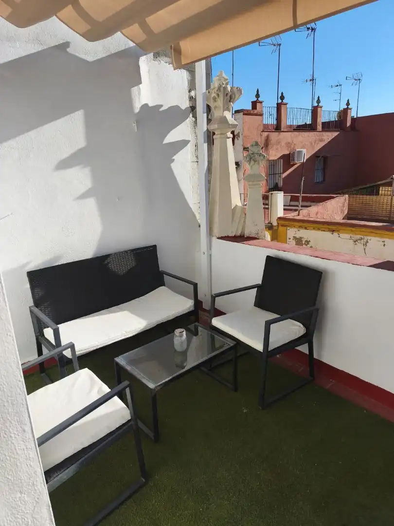 Terrassa de Àtic de lloguer en Sevilla amb Aire condicionat, Calefacció i Jardí privat