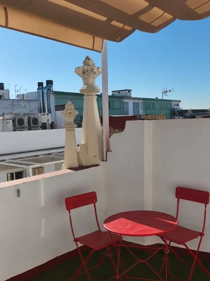 Terrassa de Àtic de lloguer en Sevilla amb Aire condicionat, Calefacció i Jardí privat