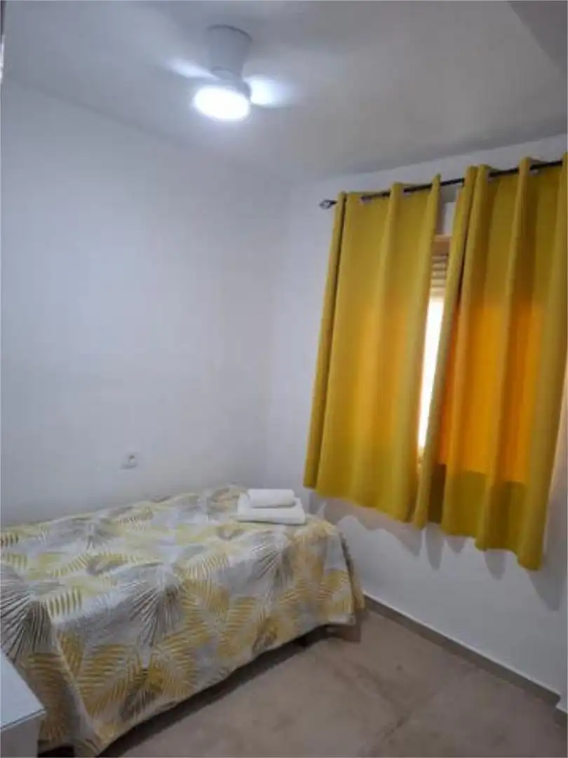 Piso de alquiler en Platja de Vila Joiosa Habitación de Piso de alquiler en Villajoyosa / La Vila Joiosa con Jardín privado, Terraza y Amueblado