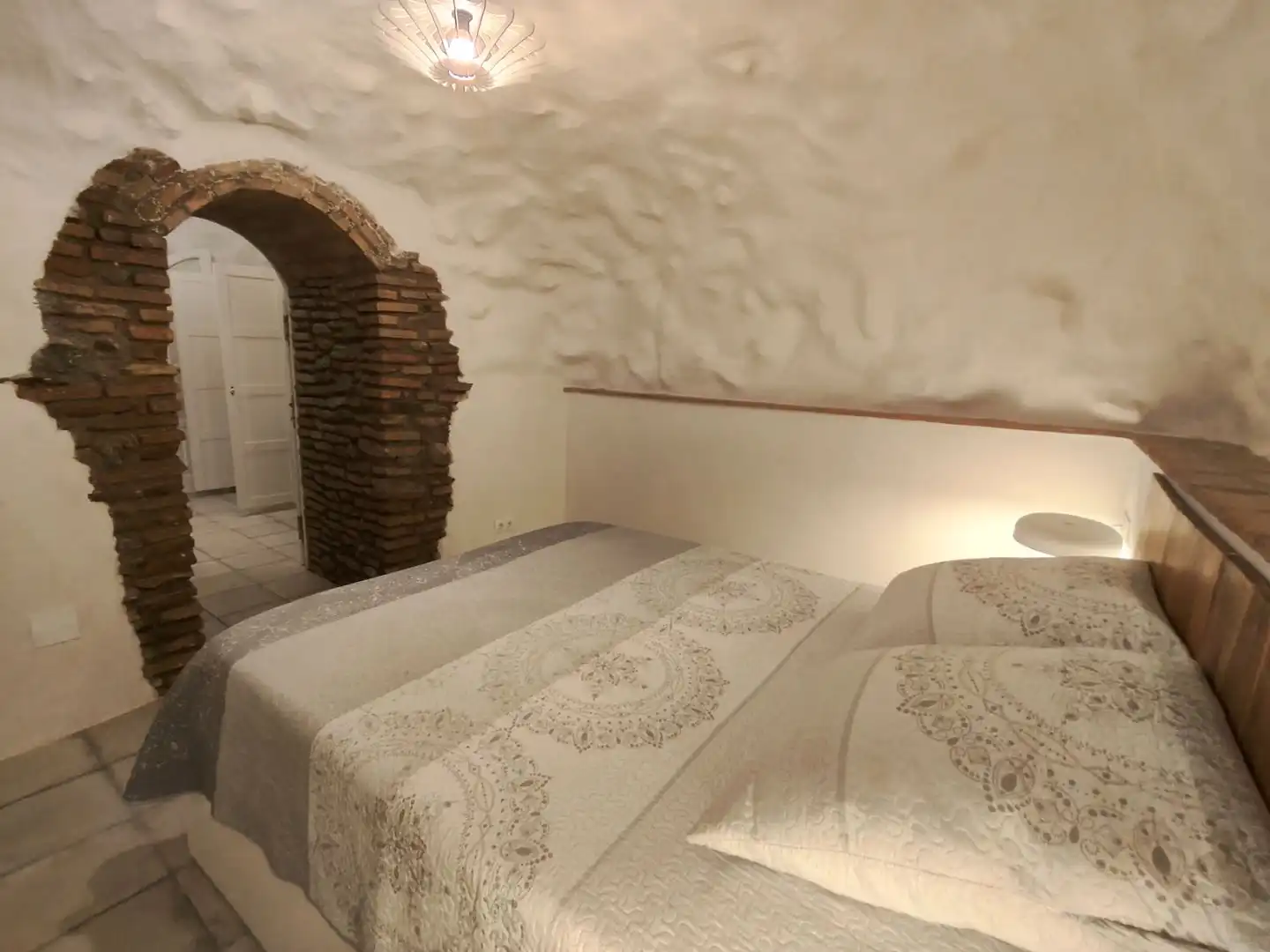 Bedroom of Detached homes for share in Granada  with Air Conditioner, Terrace and Furnished