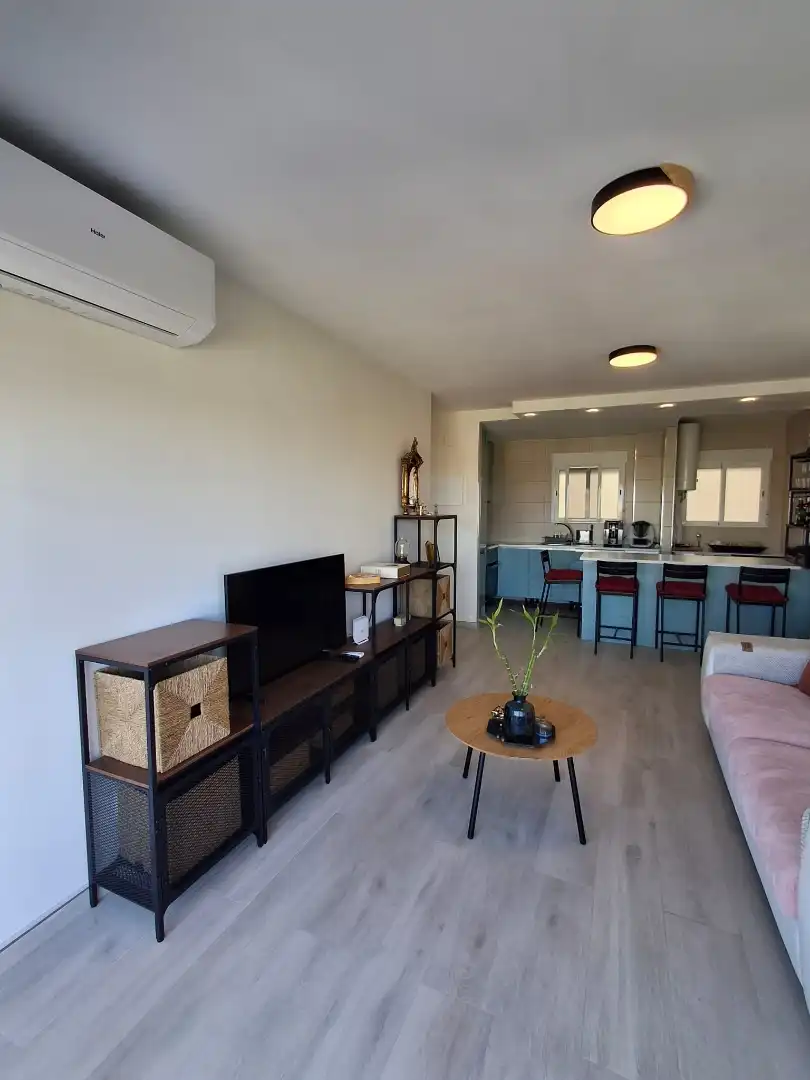 Sala d'estar de Apartament de lloguer en Sueca amb Aire condicionat, Calefacció i Moblat
