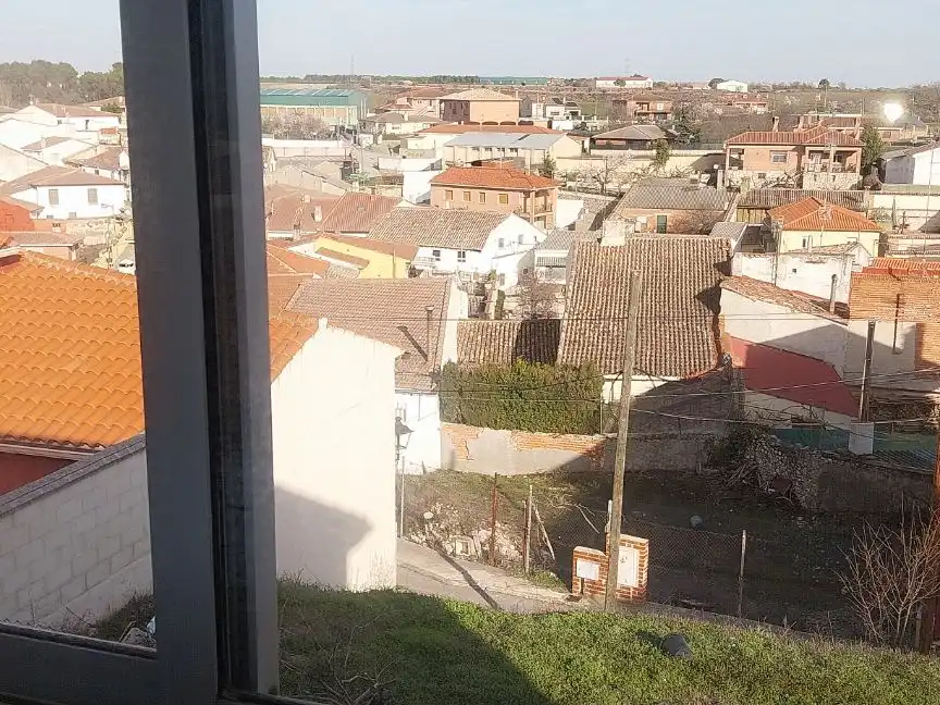 Casa o xalet en venda a Calle de las Callejuelas, Santorcaz Vista exterior de Casa o xalet en venda en Santorcaz amb Calefacció, Jardí privat i Terrassa
