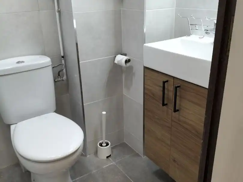 Wohnung zum Verkauf in Carrer de la França Xica, 5, El Poble Sec - Parc de Montjuïc Badezimmer von Wohnung zum Verkauf in Barcelona Capital mit Klimaanlage