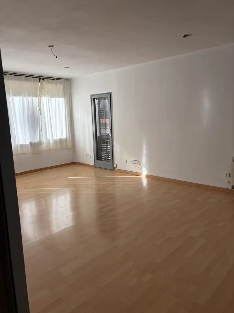 Pis en venda a Carrer de Trafalgar, 26, Sant Pere, Sta. Caterina i la Ribera Sala d'estar de Pis en venda en Barcelona Capital amb Aire condicionat, Terrassa i Balcó