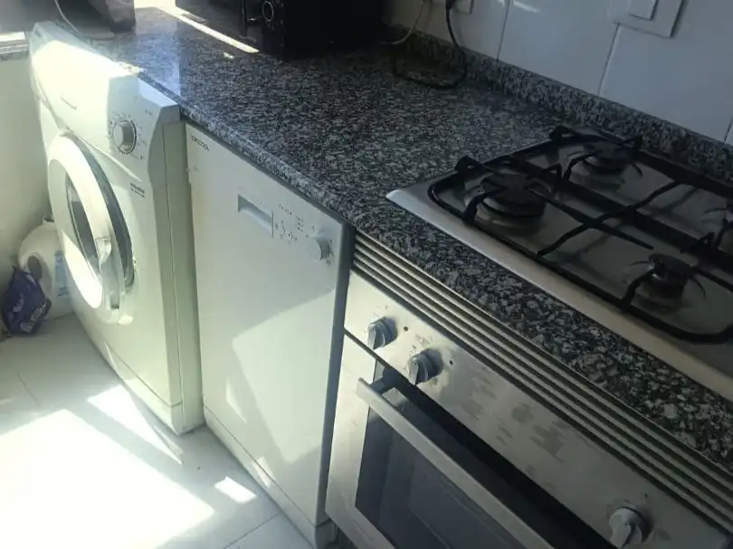 Cocina de Planta baja de alquiler en Leiro con Calefacción, Jardín privado y Trastero