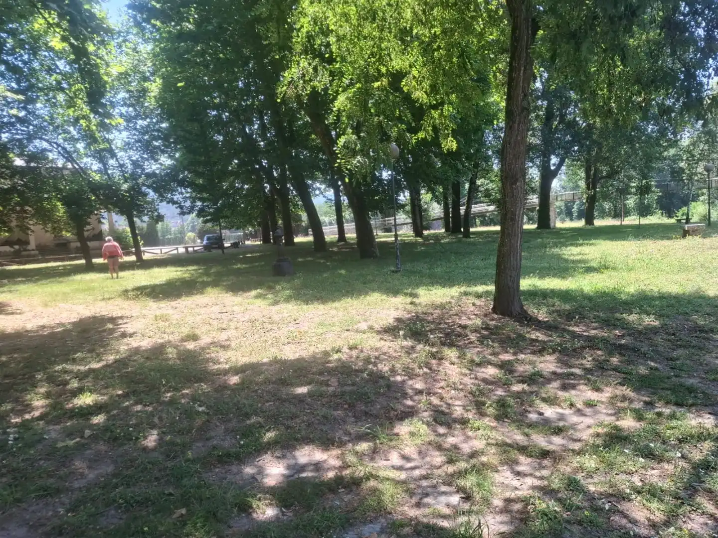 Planta baja de alquiler en Leiro con Calefacción, Jardín privado y Trastero