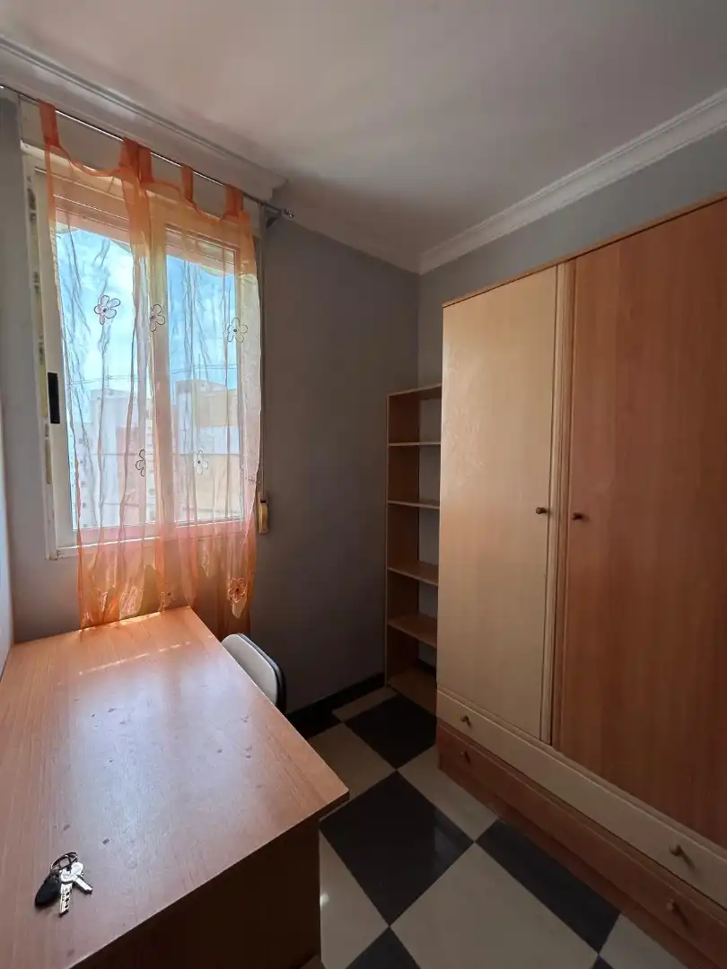Habitación de Piso para compartir en Valencia con Aire acondicionado, Amueblado y Horno
