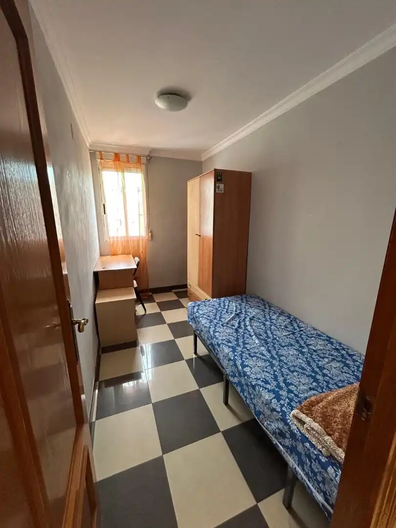 Habitación de Piso para compartir en Valencia con Aire acondicionado, Amueblado y Horno