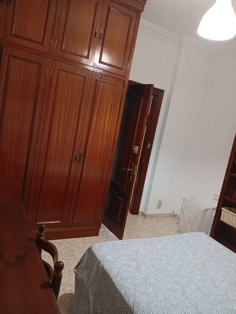Erdgeschoss zur Miete in Pasaje Briales, 27, La Trinidad