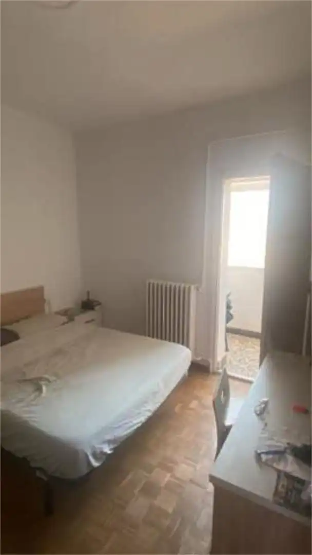 Habitación de Piso de alquiler en Lleida con Calefacción, Terraza y Trastero