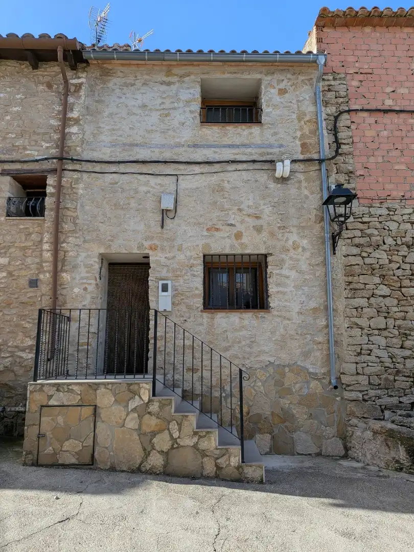 Casa adosada de alquiler en Carrer Major, Castellfort