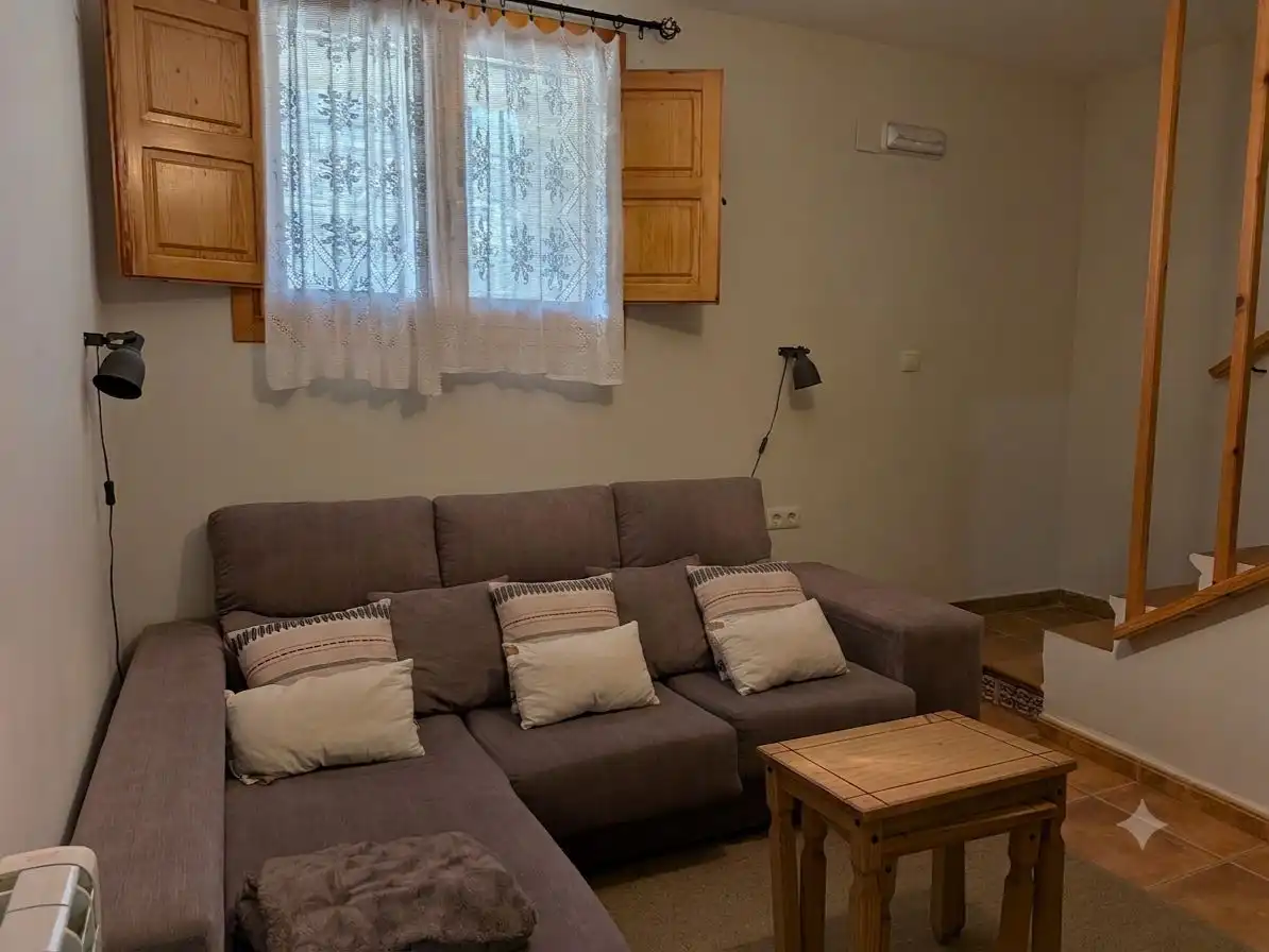 Sala de estar de Casa adosada de alquiler en Castellfort con Calefacción, Trastero y Amueblado