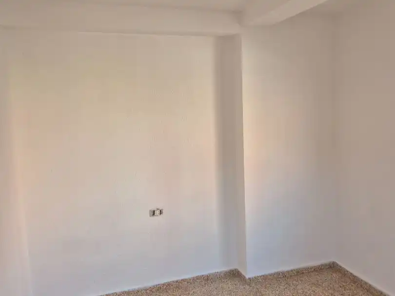Piso en venta en Carretera Almansa, 4, Alpera Habitación de Piso en venta en Alpera con Balcón