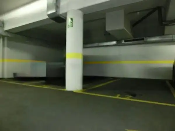 Parking de Ático de alquiler en Madrid con Aire acondicionado, Calefacción y Parquet