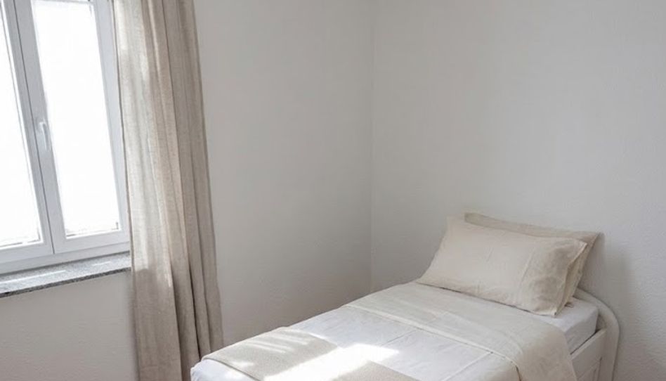 Room in Rúa Emilia Pardo Bazán, 30, Ensanche, A Coruña Capital - image 1 Photo 1 of Room in Rúa Emilia Pardo Bazán, 30, Ensanche, A Coruña Capital