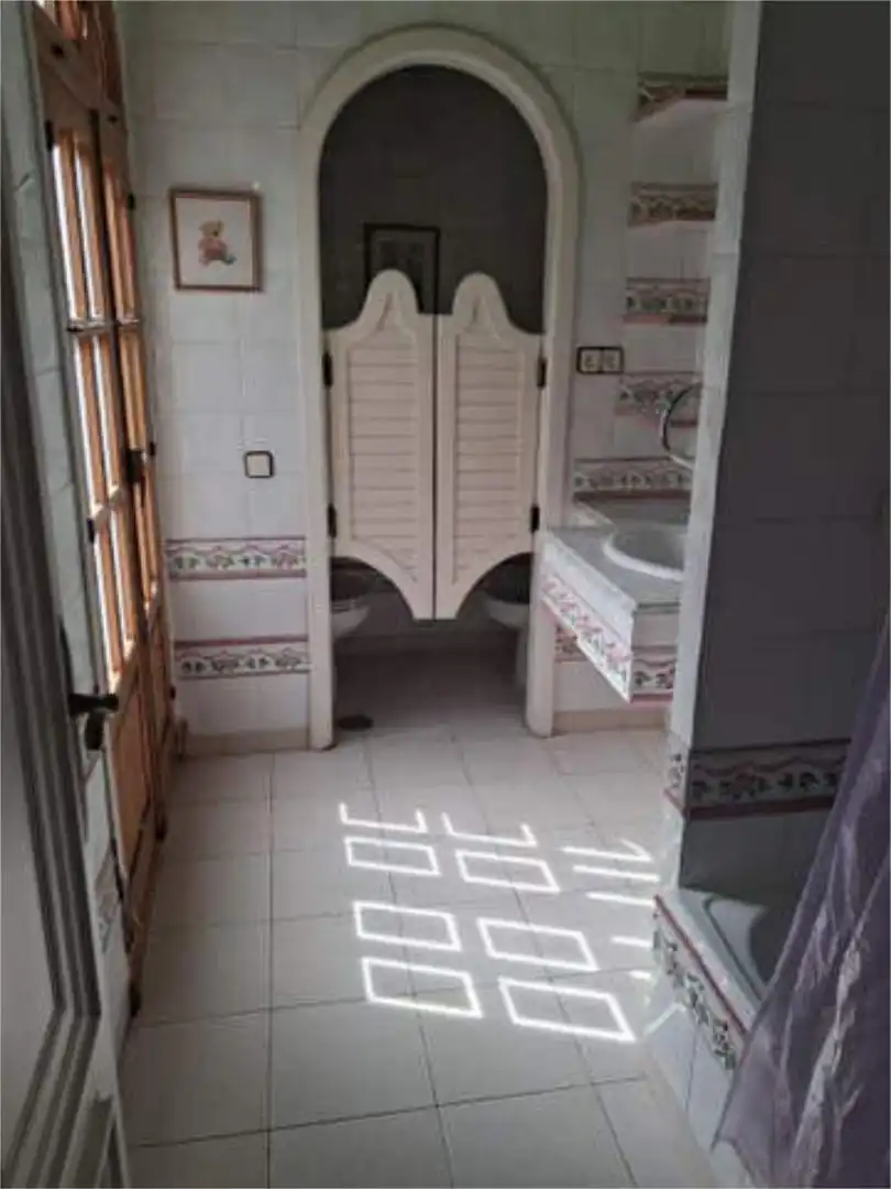 Piso de alquiler en Casco Antiguo Baño de Piso de alquiler en Cartagena con Terraza, Amueblado y Se aceptan mascotas