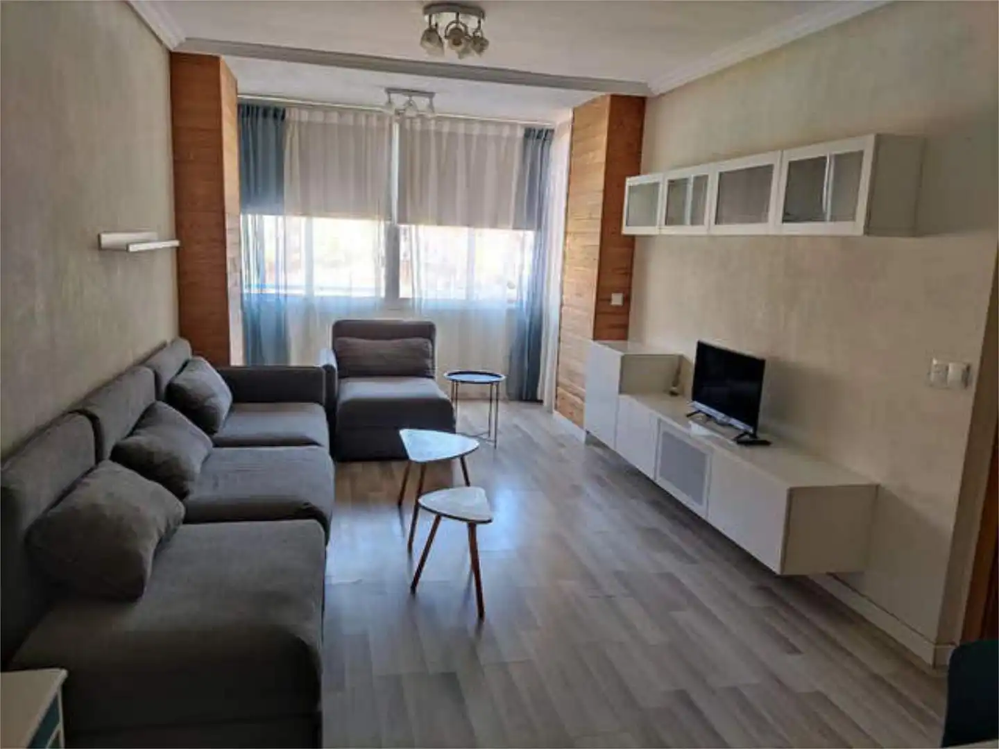 Sala de estar de Piso de alquiler en San Vicente del Raspeig / Sant Vicent del Raspeig con Calefacción, Jardín privado y Piscina