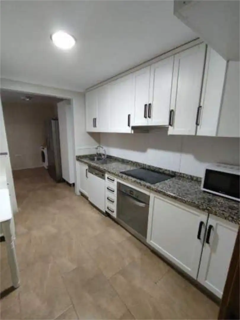 Cocina de Piso de alquiler en San Vicente del Raspeig / Sant Vicent del Raspeig con Calefacción, Jardín privado y Piscina