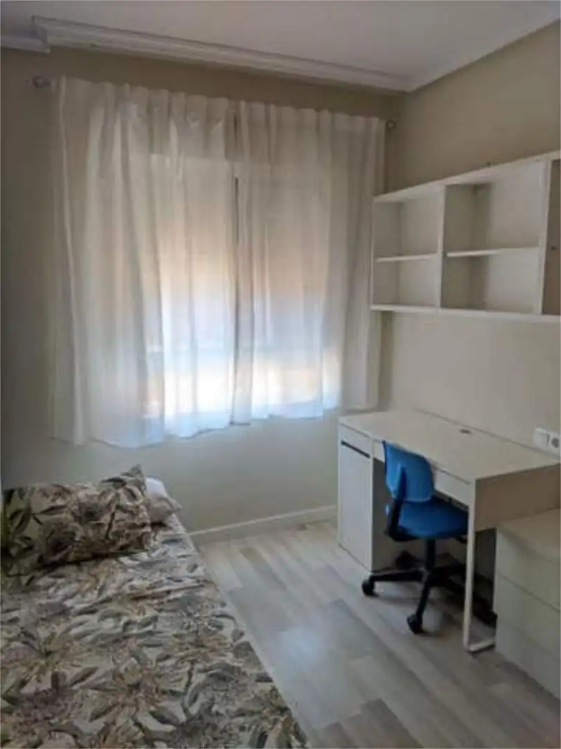 Habitación de Piso de alquiler en San Vicente del Raspeig / Sant Vicent del Raspeig con Calefacción, Jardín privado y Piscina