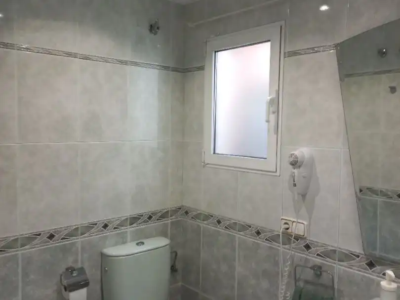 Baño de Casa adosada de alquiler en San Vicente del Raspeig / Sant Vicent del Raspeig con Aire acondicionado, Calefacción y Jardín privado