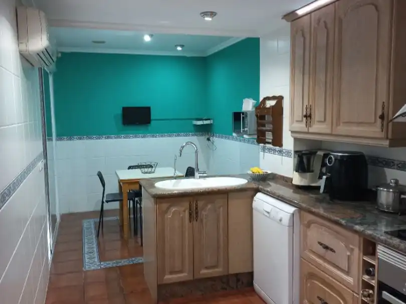 Cocina de Casa adosada de alquiler en San Vicente del Raspeig / Sant Vicent del Raspeig con Aire acondicionado, Calefacción y Jardín privado