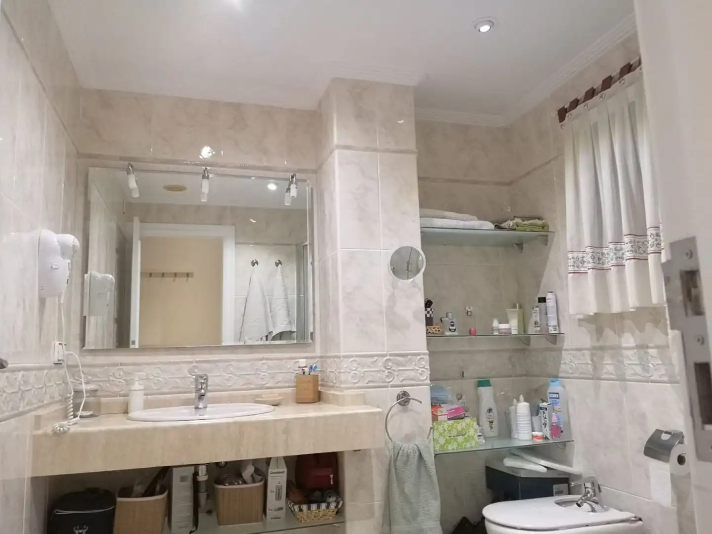 Baño de Casa adosada de alquiler en San Vicente del Raspeig / Sant Vicent del Raspeig con Aire acondicionado, Calefacción y Jardín privado