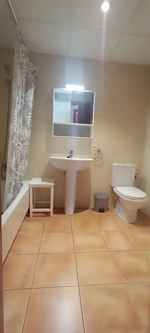 Baño de Piso en venta en Utrera con Aire acondicionado