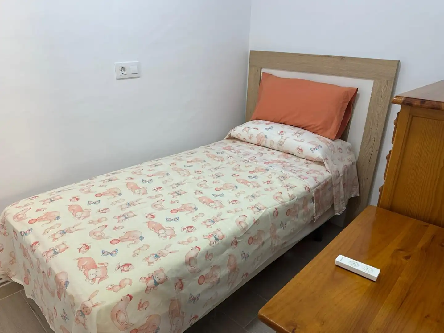 Bedroom of Flat for rent in Pilar de la Horadada  with Air Conditioner, Heating and Furnished