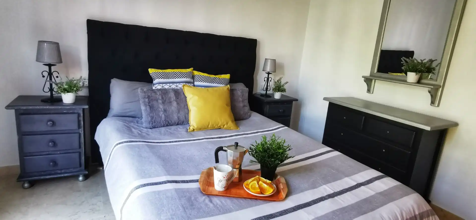 Habitación de Dúplex de alquiler en Chiclana de la Frontera con Jardín privado, Terraza y Amueblado