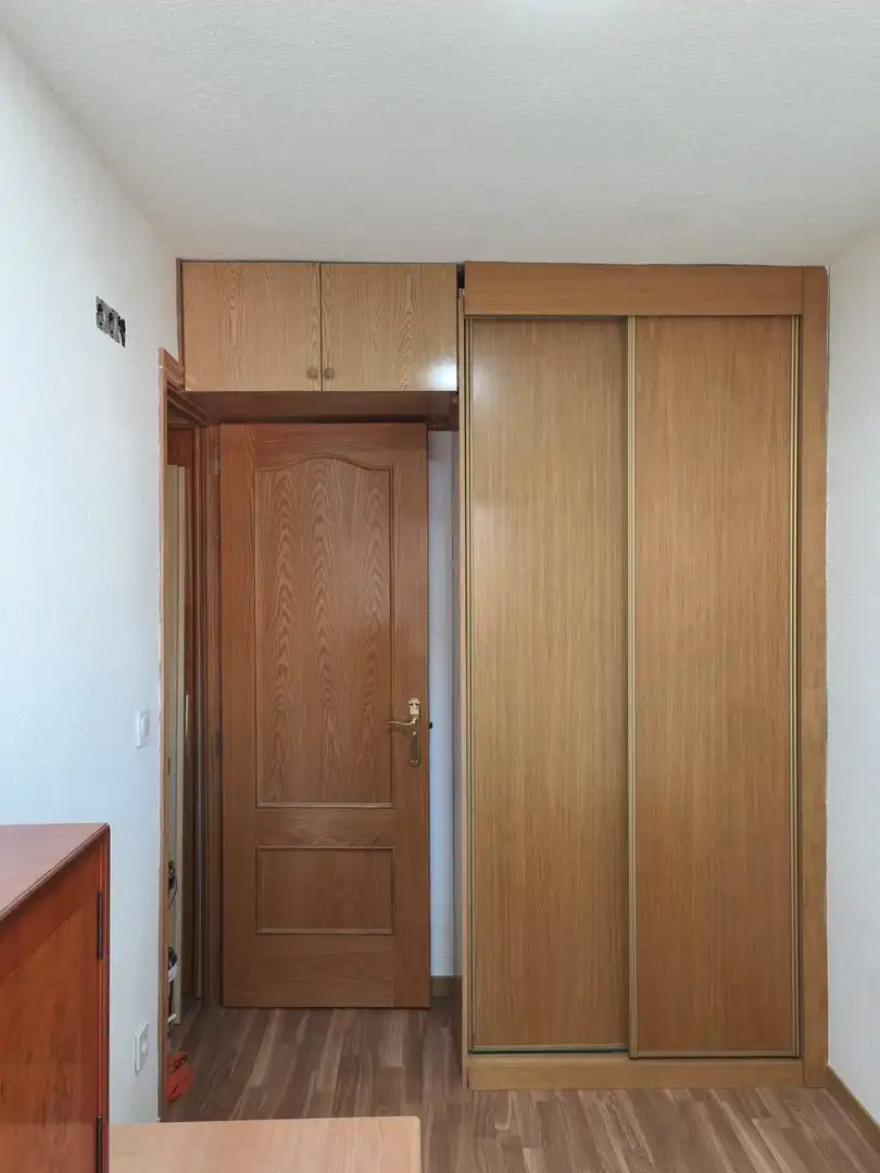 Flat for sale in Calle del Corregidor Juan de Bobadilla, 29, Vinateros Flat for sale in Madrid with Air Conditioner, Heating and Parquet flooring