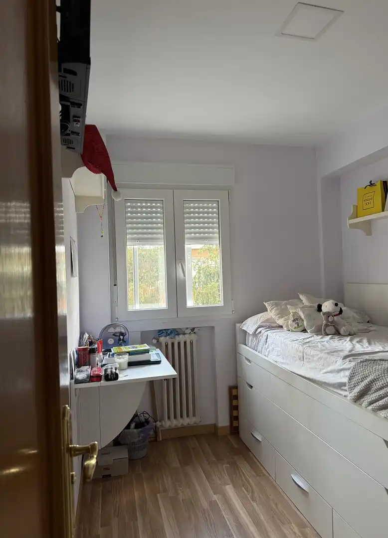 Flat for sale in Calle del Corregidor Juan de Bobadilla, 29, Vinateros Bedroom of Flat for sale in Madrid with Air Conditioner, Heating and Parquet flooring