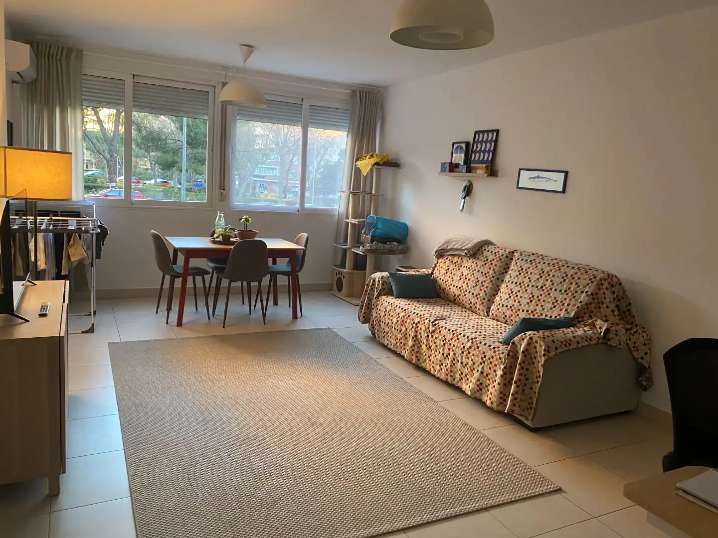 Flat for rent in del Jazmín, 20, Costillares Living room of Flat for rent in Madrid with Air Conditioner, Heating and Swimming Pool