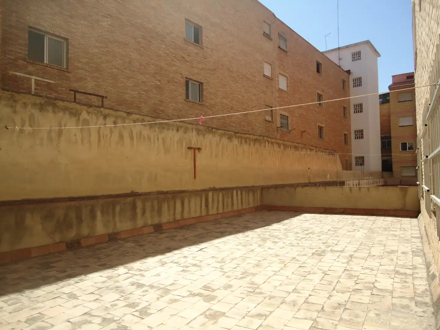 Wohnung zur Miete in Calle Polo y Caña, 10, Granada Capital Außenansicht von Wohnung zur Miete in Granada Capital mit Balkon
