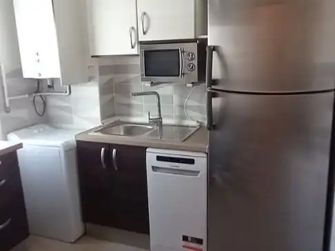 Kitchen of Flat for rent in  Madrid Capital  with Air Conditioner
