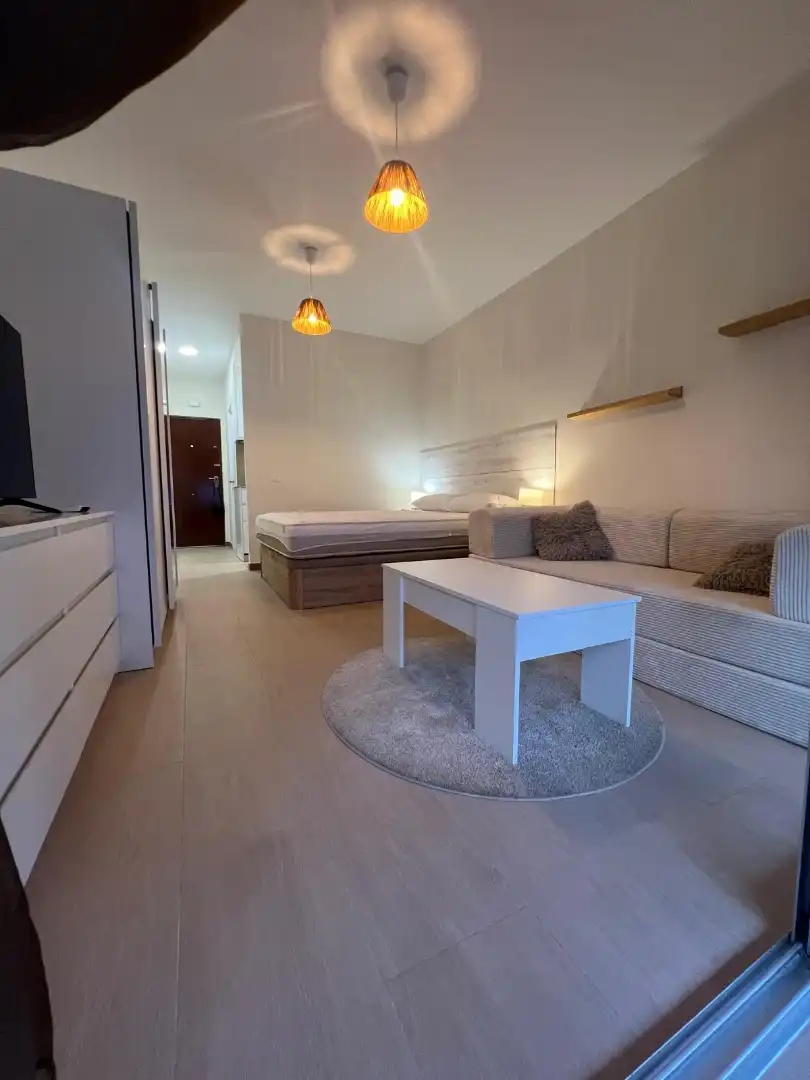 Habitación de Apartamento de alquiler en Torremolinos con Aire acondicionado, Calefacción y Terraza