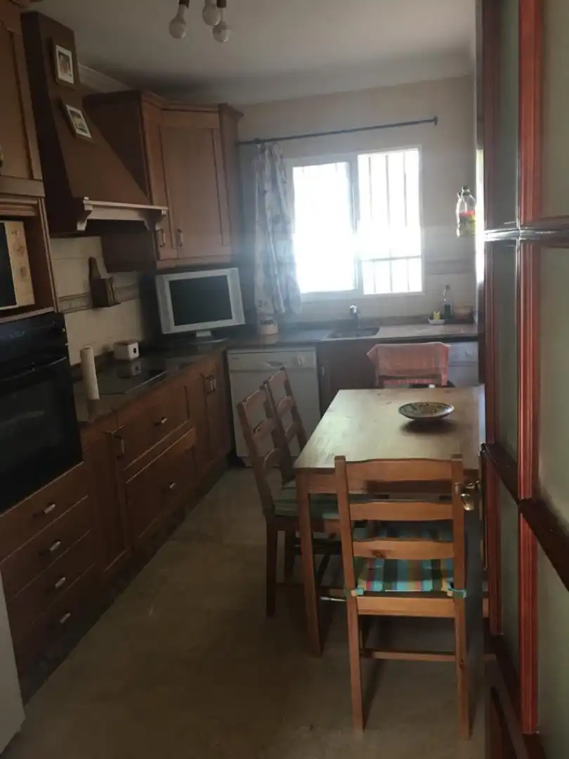 Casa o xalet de lloguer a Camino Isla De Mindoro, 1, Las Lagunas - Campano