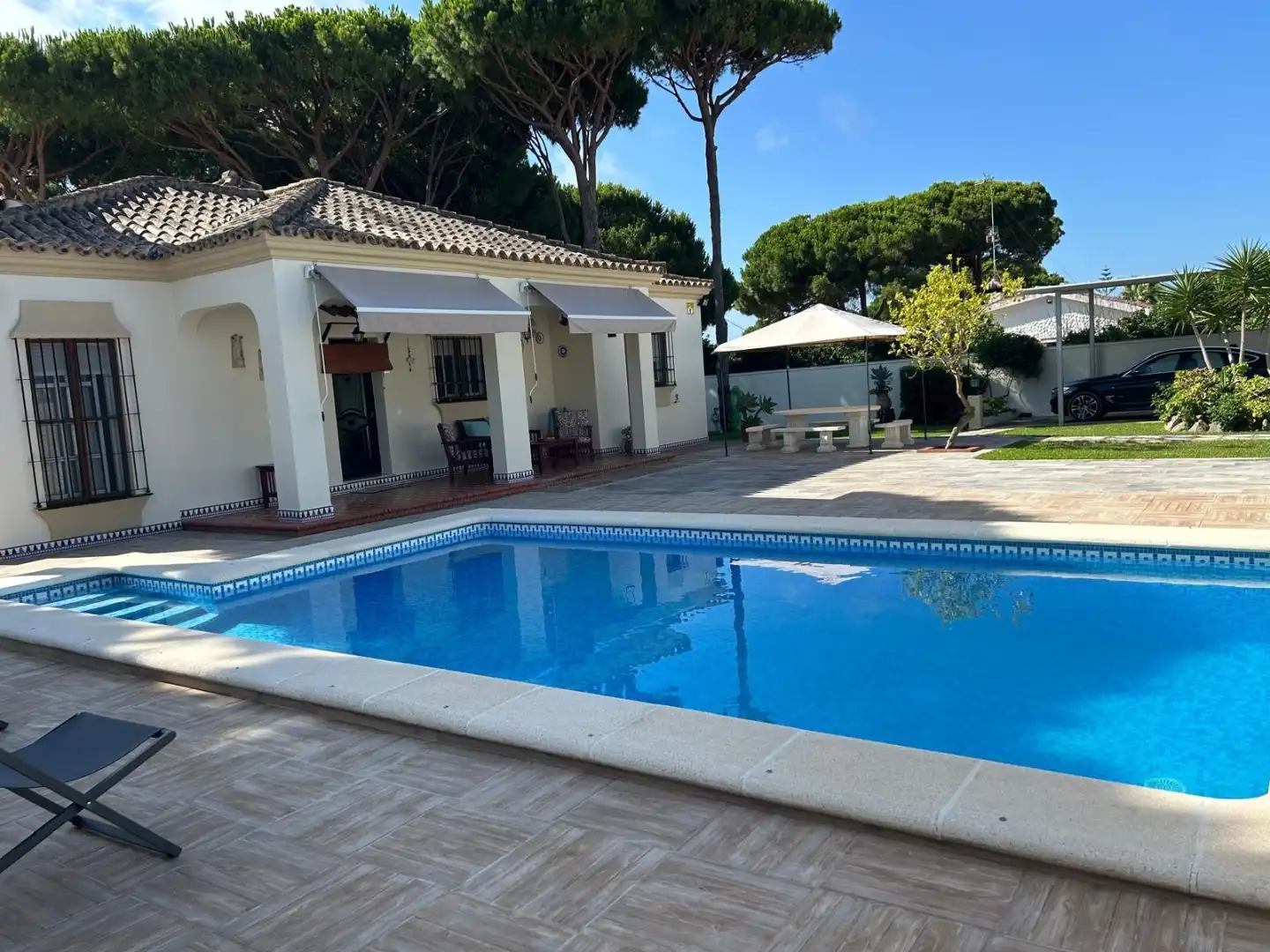 Casa o xalet de lloguer a Camino Isla De Mindoro, 1, Las Lagunas - Campano