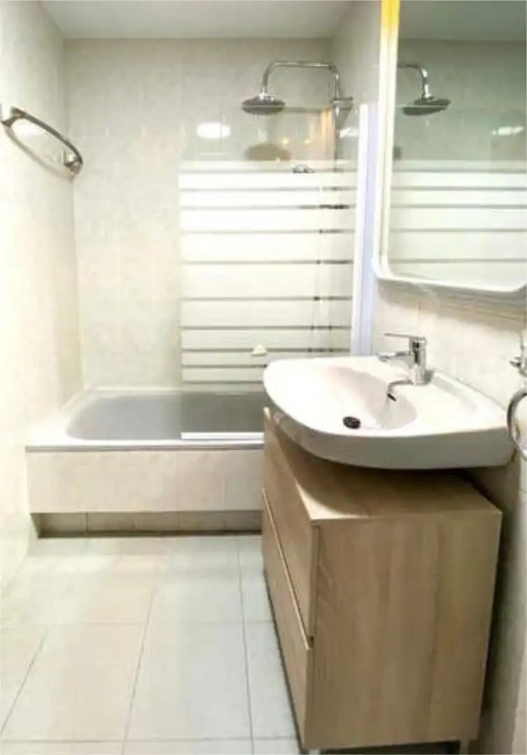 Bathroom of Apartments for rent in Lugo Capital