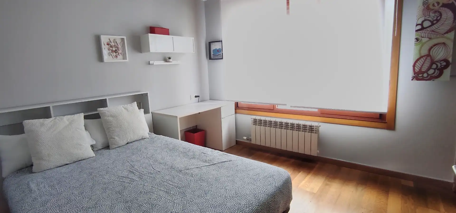 Wohnung zur Miete in Rúa Rons, 28, O Grove Schlafzimmer von Wohnung zur Miete in O Grove mit Heizung, Privatgarten und Parkett