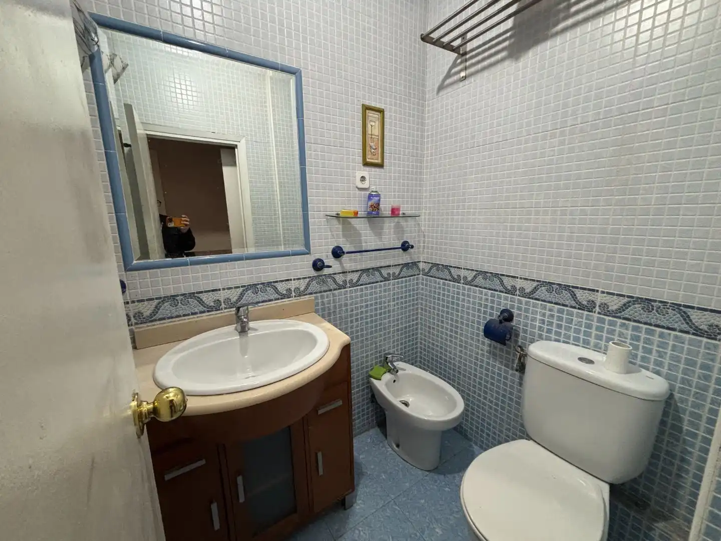 Flat for sale in Calle de Santa Escolástica, 9, Los Ángeles Bathroom of Flat for sale in Madrid with Air Conditioner, Terrace and Storage room