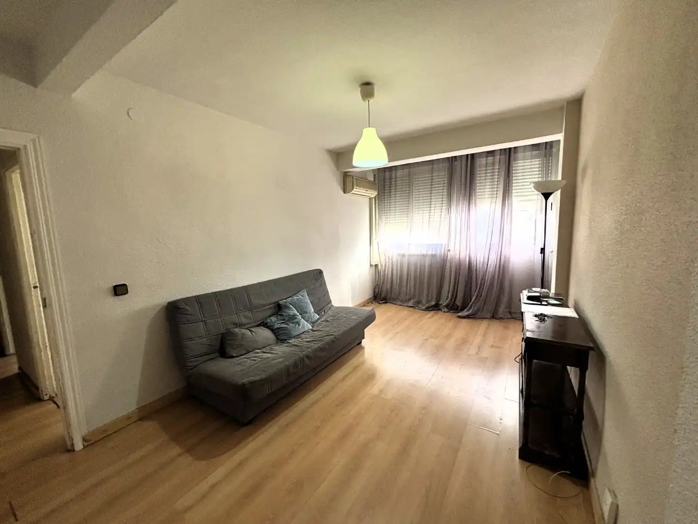 Flat for sale in Calle de Santa Escolástica, 9, Los Ángeles Living room of Flat for sale in Madrid with Air Conditioner, Terrace and Storage room