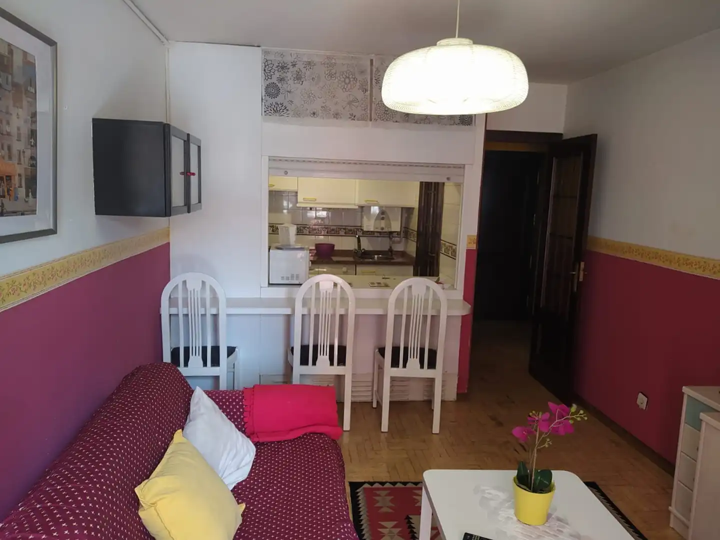 Flat for rent in Calle Trinidad, 3, Cimadevilla Kitchen of Flat for rent in Gijón with Heating, Parquet flooring and Furnished