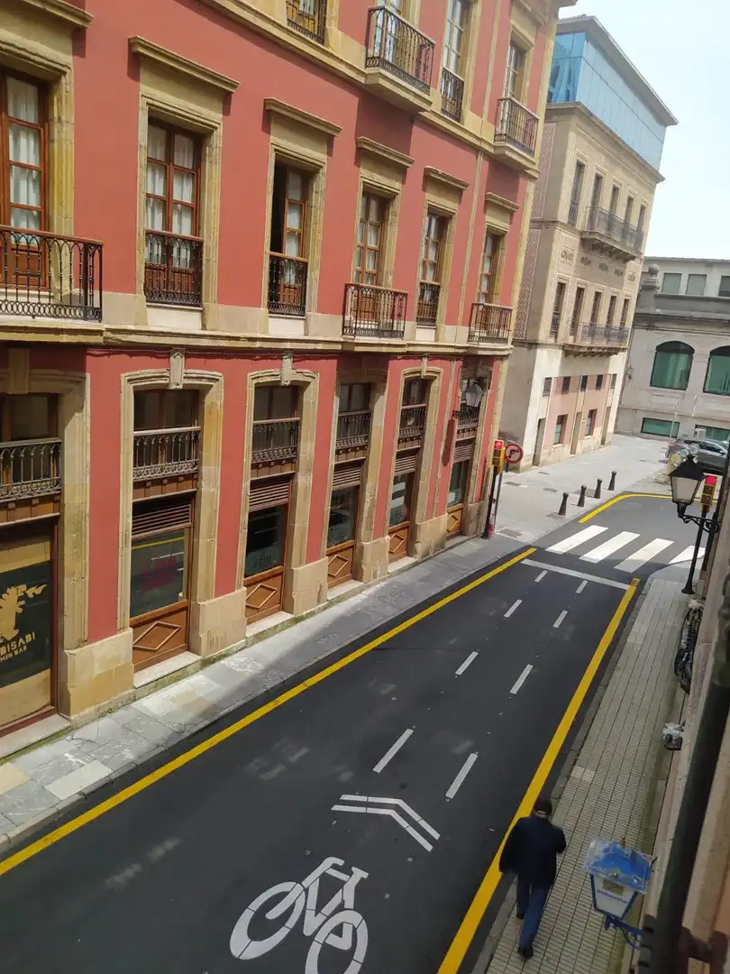 Flat for rent in Calle Trinidad, 3, Cimadevilla Exterior view of Flat for rent in Gijón with Heating, Parquet flooring and Furnished