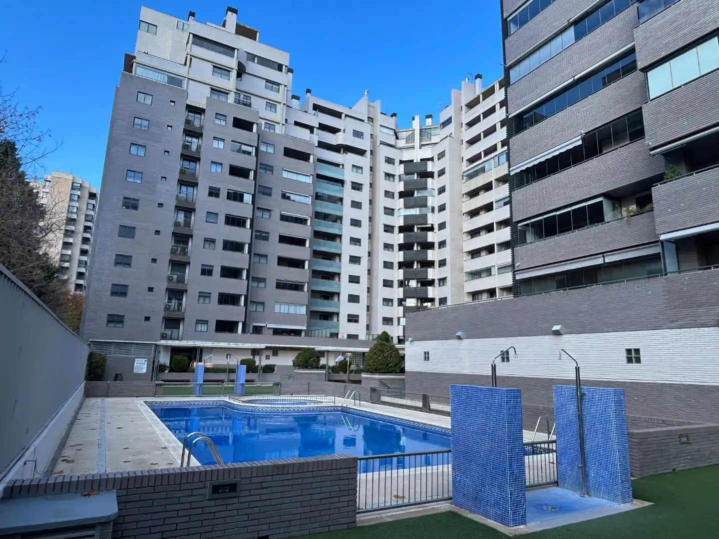 Flat for rent in Avenida de Juan Pablo II, 28, Romareda Swimming pool of Flat for rent in Zaragoza Capital with Air Conditioner, Terrace and Swimming Pool