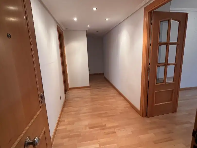 Flat for rent in Avenida de Juan Pablo II, 28, Romareda Flat for rent in Zaragoza Capital with Air Conditioner, Terrace and Swimming Pool