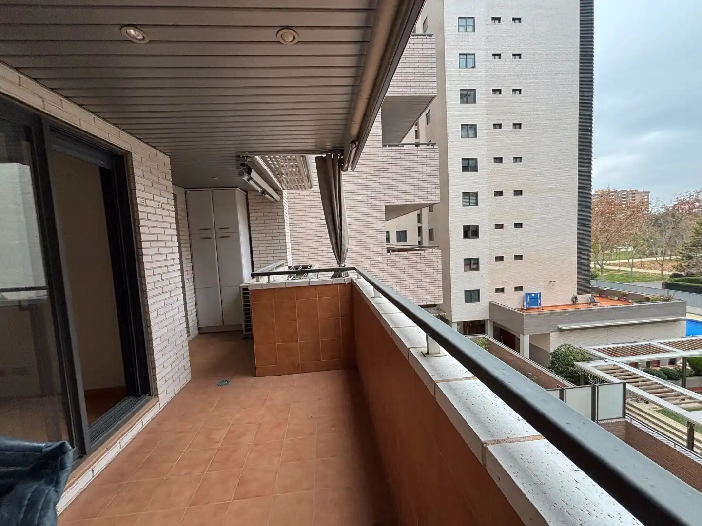 Flat for rent in Avenida de Juan Pablo II, 28, Romareda Balcony of Flat for rent in Zaragoza Capital with Air Conditioner, Terrace and Swimming Pool