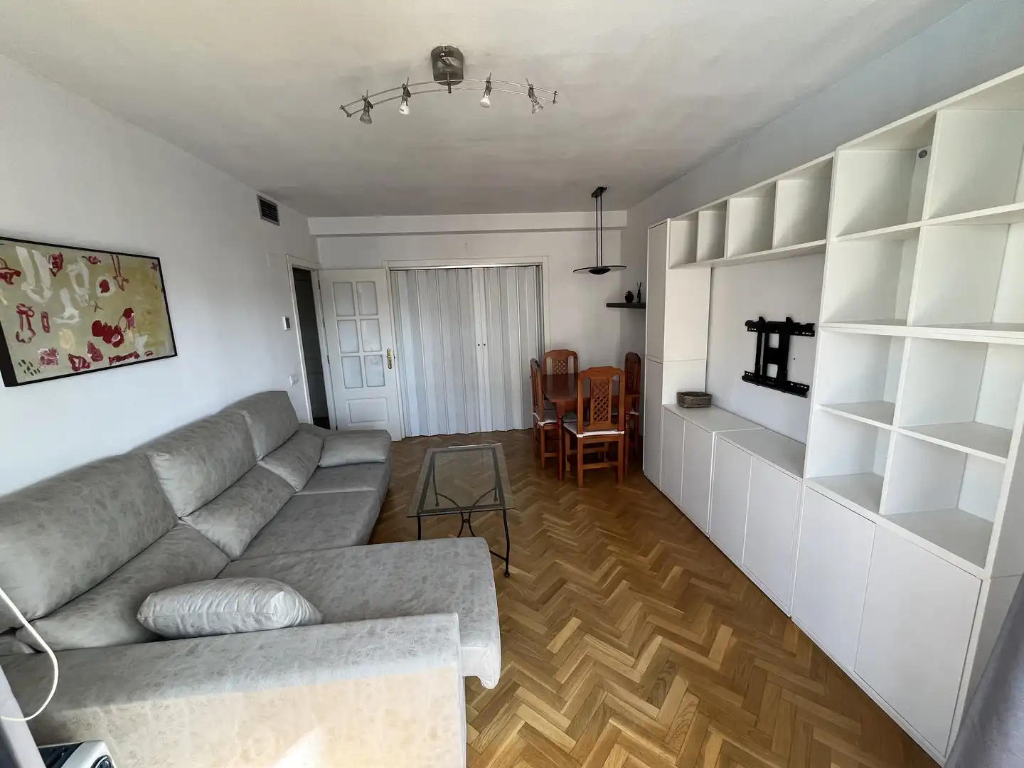 Flat for rent in Calle de Julián Camarillo, Simancas Living room of Flat for rent in Madrid with Air Conditioner, Heating and Private garden