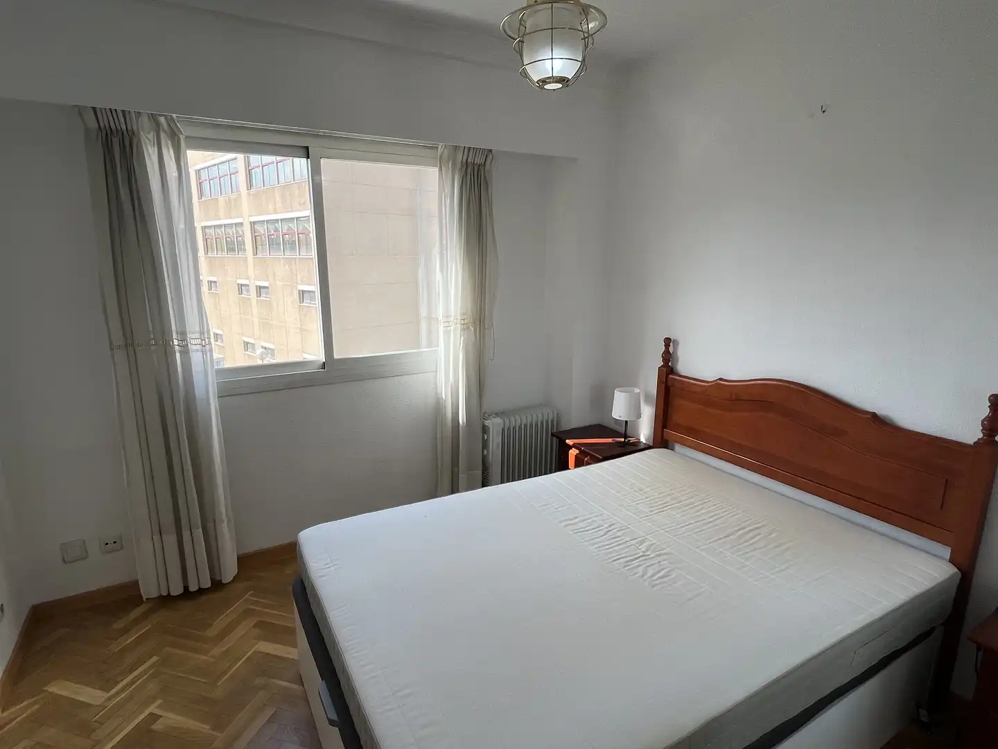 Flat for rent in Calle de Julián Camarillo, Simancas Bedroom of Flat for rent in Madrid with Air Conditioner, Heating and Private garden