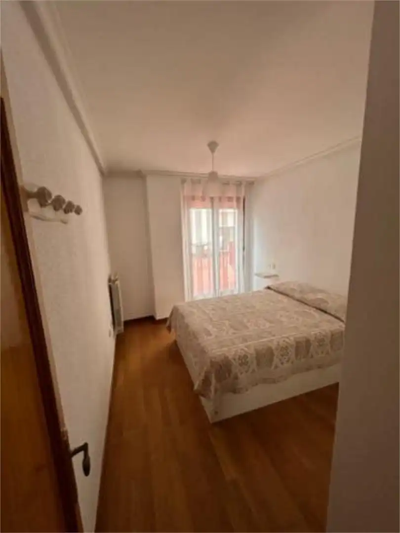 Apartments for rent in El Ejido - Santa Ana Bedroom of Apartments for rent in León Capital with Heating, Terrace and Furnished