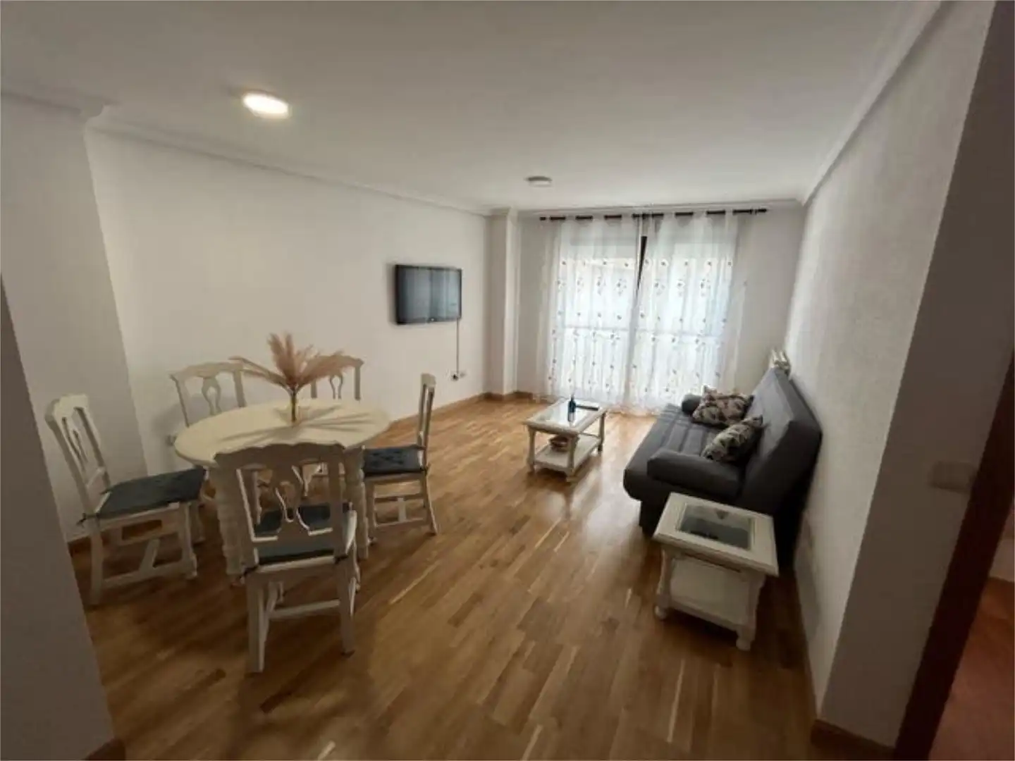 Apartments for rent in El Ejido - Santa Ana Living room of Apartments for rent in León Capital with Heating, Terrace and Furnished
